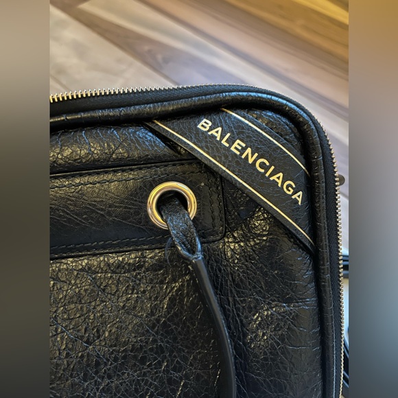 BALENCIAGA Leather Blanket Square Bag - Picture 2 of 16